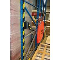 Barri&egrave;re murale magn&eacute;tique avec bande magn&eacute;tique, Plastique, Fixation magn&eacute;tique, 15', Ruban Noir et jaune We Share Industrial Supply