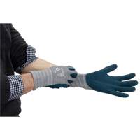 Gants &eacute;cologiques enduits et l&eacute;gers, 10, R&ecirc;vetement Mousse de nitrile, Calibre 15, Enveloppe en Polyester/rPET We Share Industrial Supply