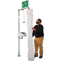 Trousse d'analyse de douche de s&eacute;curit&eacute; avec seau et manchon de douche We Share Industrial Supply