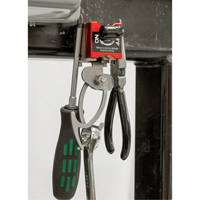 Crochets de suspension avec interrupteur, Longueur de 5-3/4", Diam&egrave;tre de 1-3/4", Capacit&eacute; de 35 lb We Share Industrial Supply