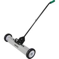 Balayeuse magn&eacute;tique &agrave; pousser, 24" la We Share Industrial Supply