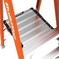 Escabeau avec plateforme Safespace, 12', Cap. De 300 lb We Share Industrial Supply