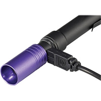 Lampe stylo UV avec port de recharge micro USB Stylus Pro, DEL, Corps en Aluminium, piles Rechargeable, Compris We Share Industrial Supply