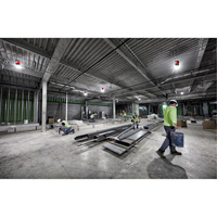 Lampe de chantier temporaire RADIUS, DEL, 130 W, 15000 lumens We Share Industrial Supply